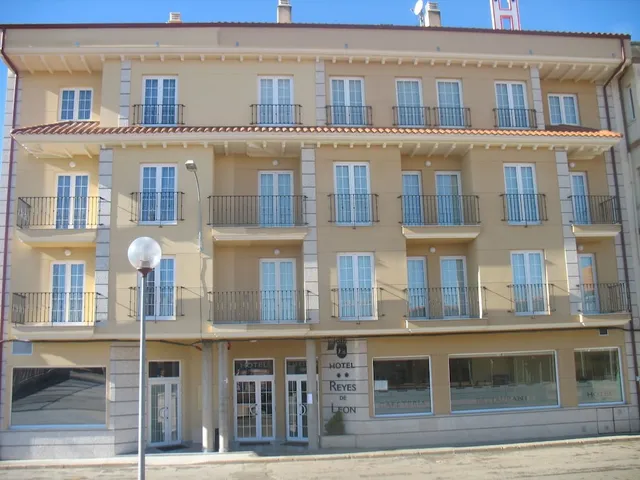 Hotel Reyes De León