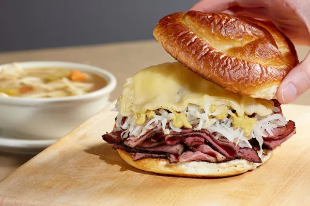 Izzy's - Western Hills