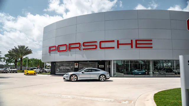 Porsche West Broward
