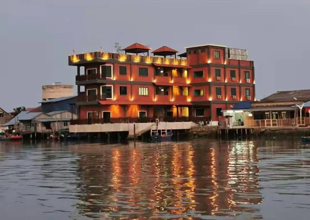 Kurau Bay Hotel 古楼港湾酒店