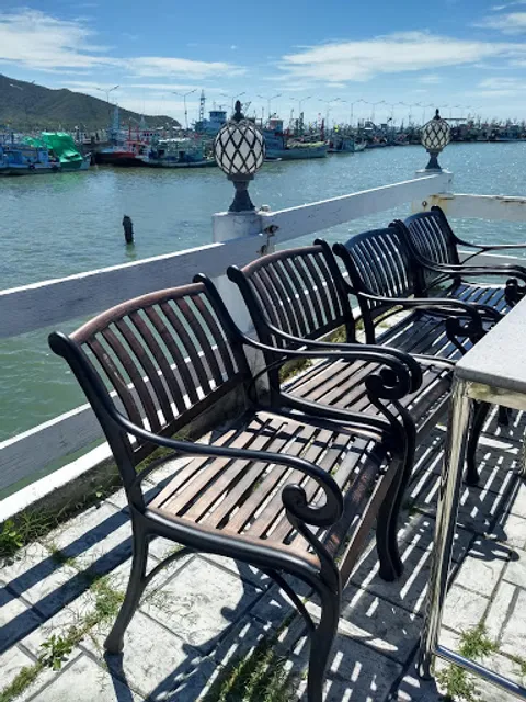 ร้านอ่าวทะเลซีฟู้ด Aow Talay seafood