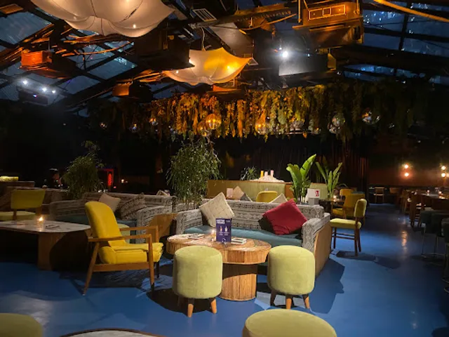 Lucy in the Sky SCBD