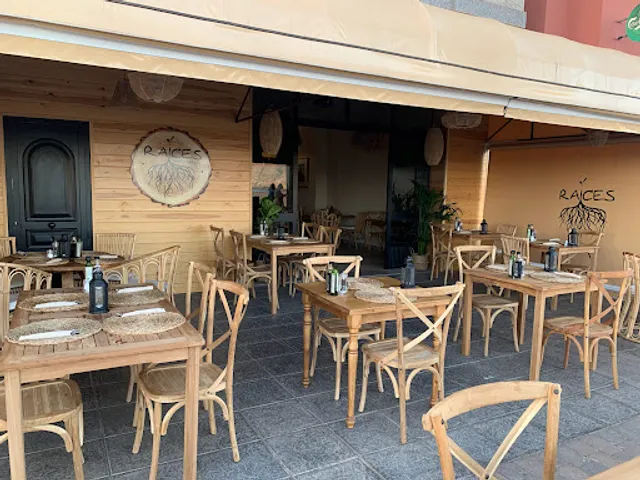 Raíces Gran Tarajal