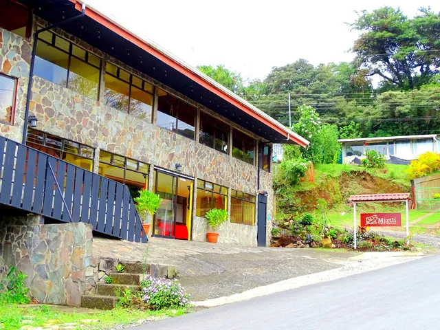 Miztli Lodge & Adventures