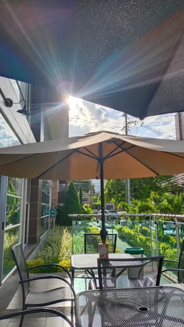 Macchiato | Caffe & Patisserie