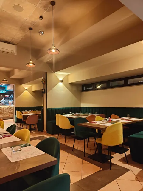 Pizzzland ~ Ristorante per Famiglie - Pizza e Smashburger