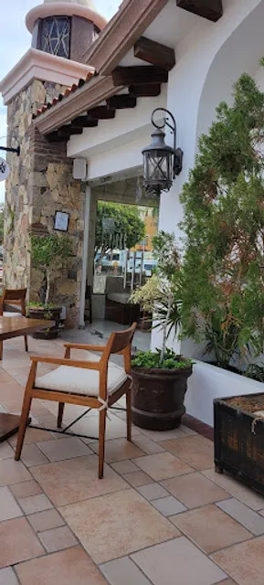 Fiore Bakery & Coffee