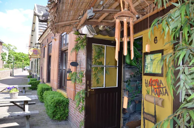 Frankie's Jungle Bistro