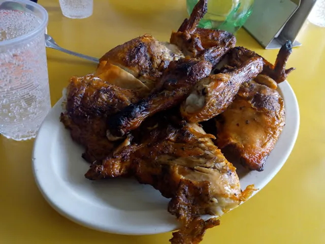 Pollo Feliz