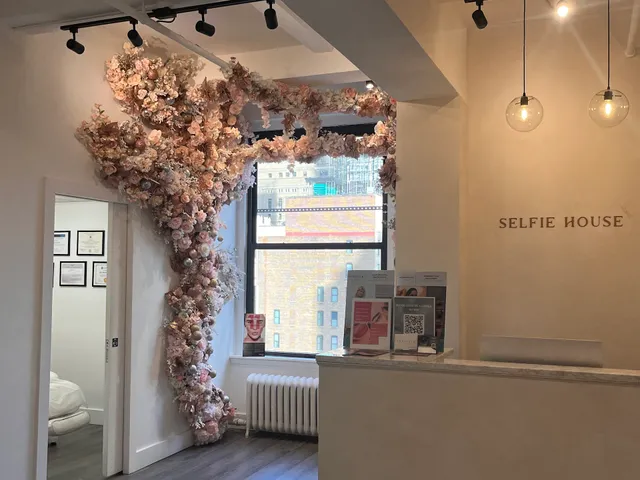 Selfie House Of Beauty