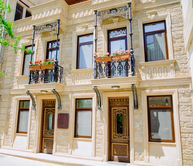 Royal Antique Boutique Hotel