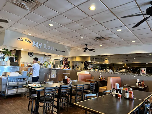 Mỹ Lan Restaurant
