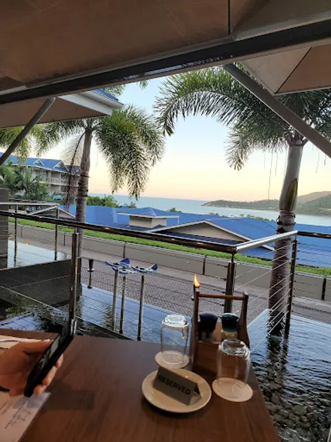 Tides at Airlie Beach