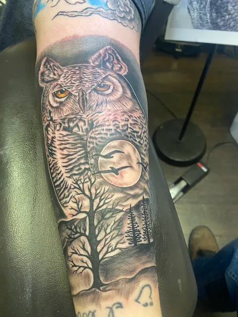 Stay Gold Tattoo Studio