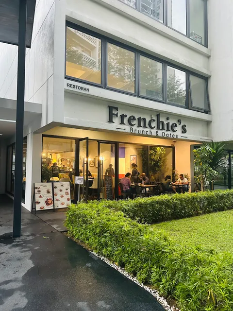 Frenchie's Brunch & Dates