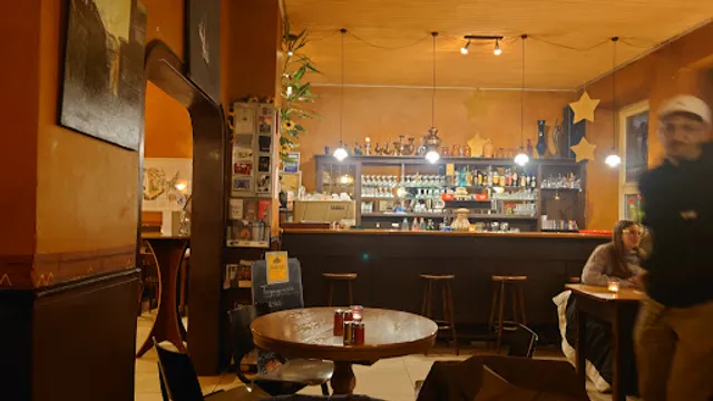 Hayat-Jiyan Restaurant