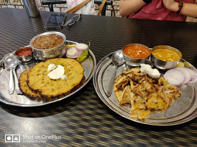 Sunny Di Hatti 'Amritsari'