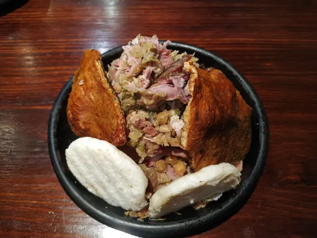 Empachonas Y Lechona