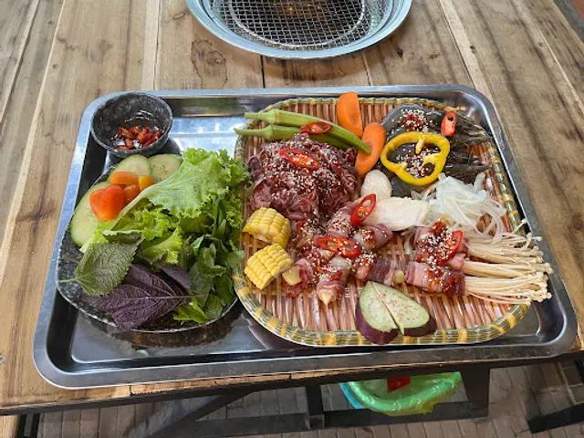 Nướng & Lẩu Phan Rang. TÊ TÊ Quán