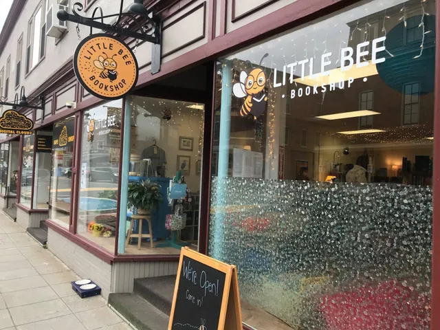 Little Bee Bookshop