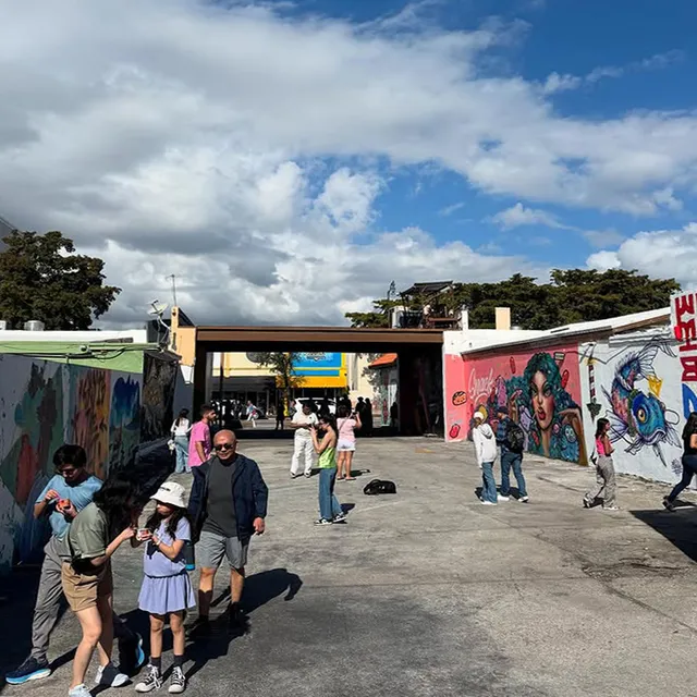 Calle Ocho Murals