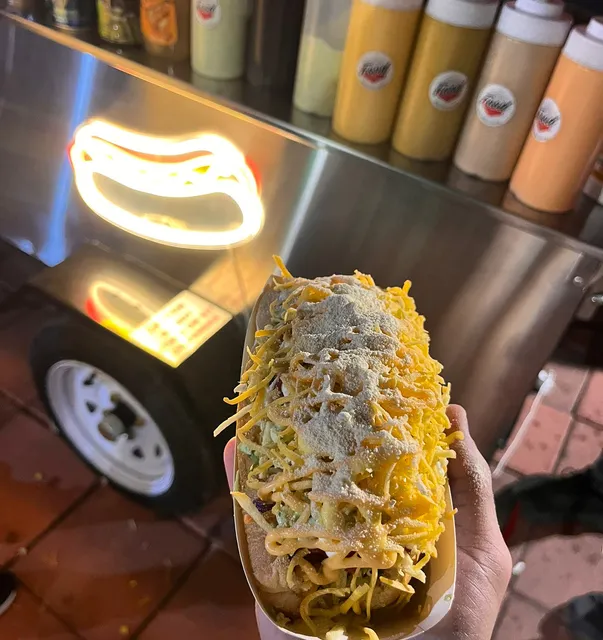 Food Doggies - Perros calientes - Hot dogs Pepitos y Burgers