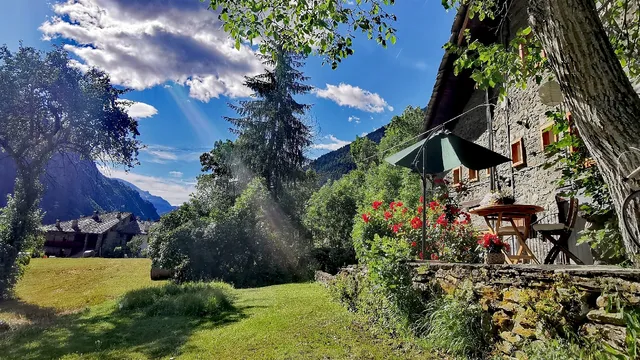 Grange Epiney Bed e Breakfast