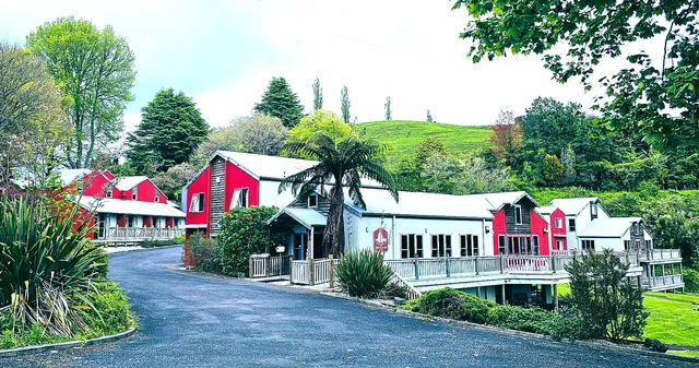 Waitomo Village Chalets
