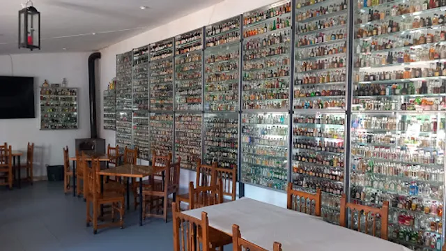 La Luna ~ Terraza Bar Aldeadávila de la Ribera