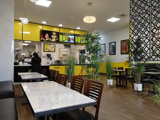 AFRA GRILL EXPRESS @ Easton | AFRICAN & SOMALI CUISINE