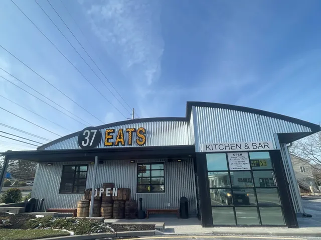 37 Eats Kitchen & Bar