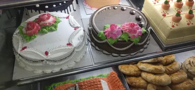 Sri Vidhya Sweets and Bakery Ariyur.