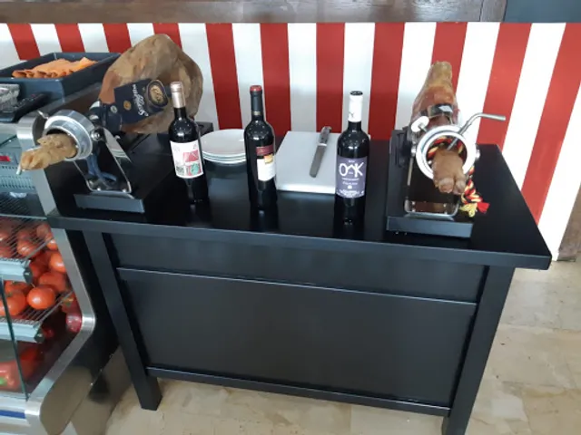 El Puente Bar Restaurante