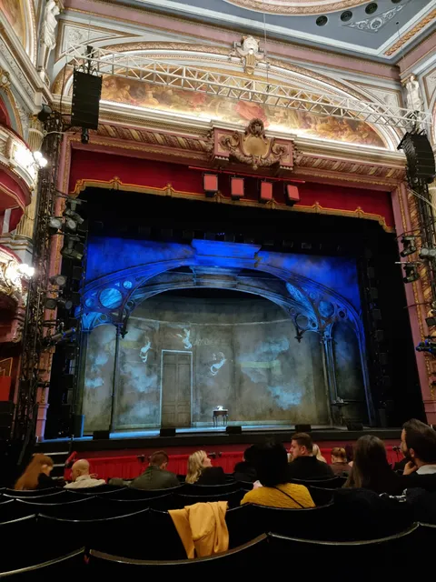 Alhambra Theatre, Bradford