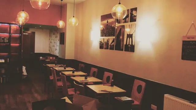 Honkaku Sushi & Thai Restaurant