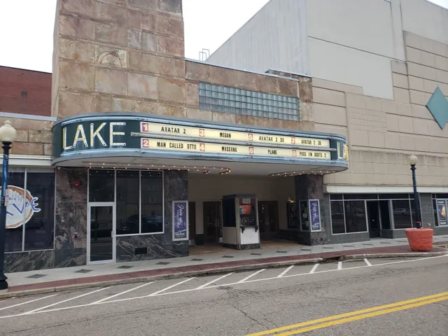 Lake 8 Movies