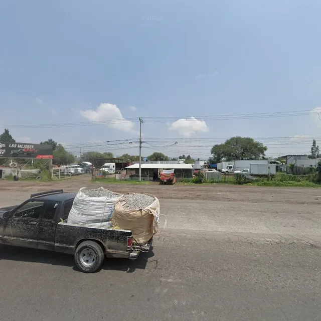 Birria de Res Y Mas "El amigo"