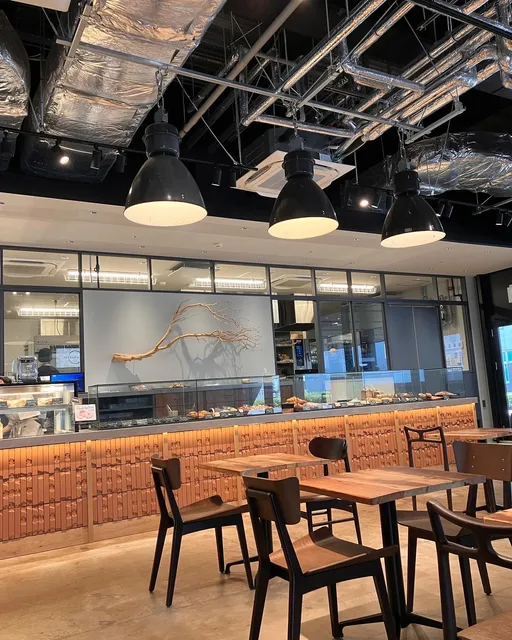 アースベーカリー&カフェ Earth Bakery & Cafe Yokohama