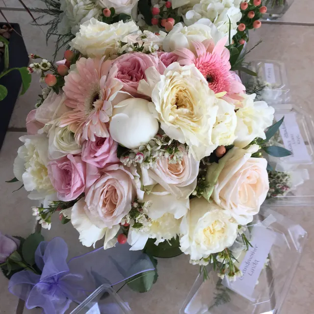 Winona's Flowers & Gifts