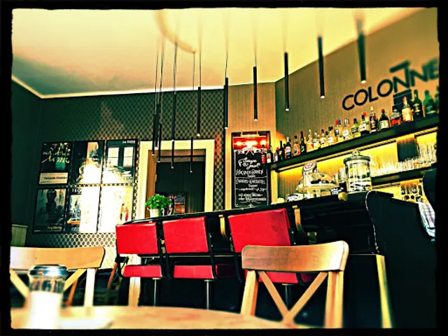 Colonne Morris - coffee bar in Paulusviertel