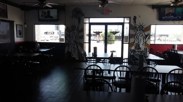 JC Wing Company / Famous Original Louie's New York Pizzeria