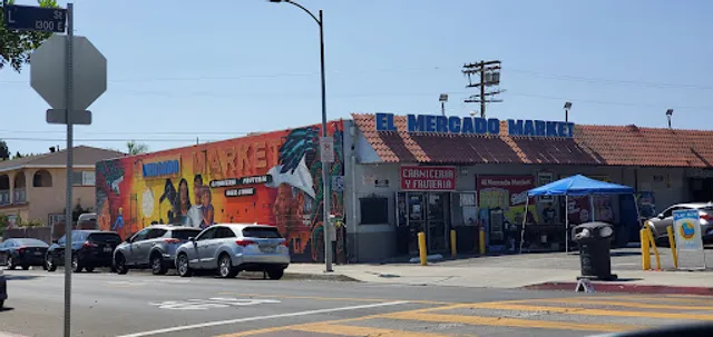 El Mercado Market