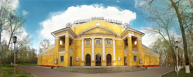 Novosibirskiy Muzykal'nyy Teatr