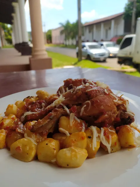 Chiperia Ña Antonia Pirayu