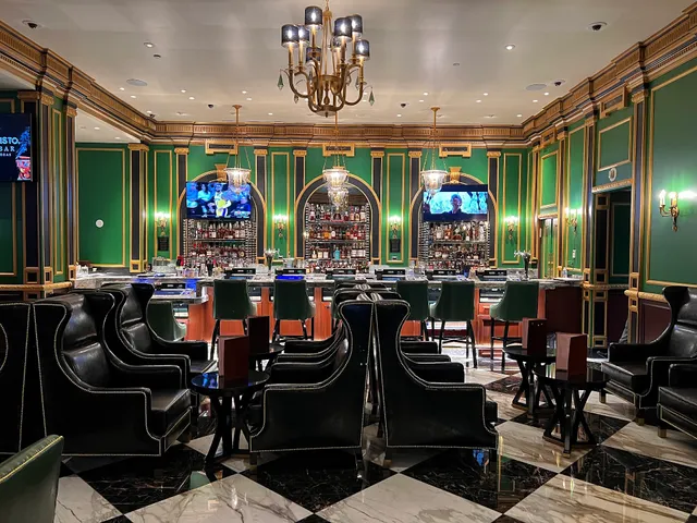 Montecristo Cigar Bar