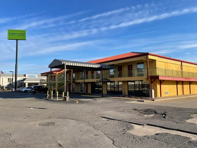 Simply Stay Inn and Suites