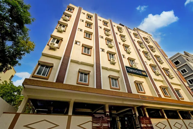Townhouse Oak Bachupally Medical College Formerly SV Hotels