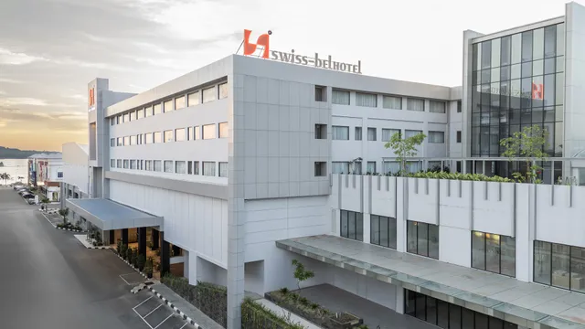 Swiss-Belhotel Harbour Bay