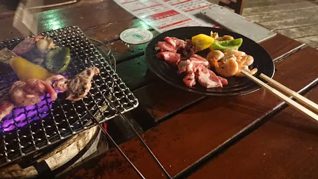 炭火焼肉 美ら浜