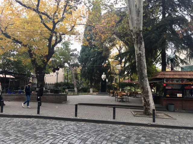 Konstantine Leselidze Sculture & Park